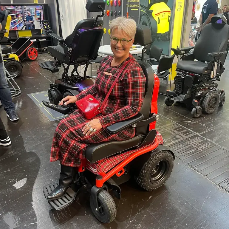 our-customers-lyndsay