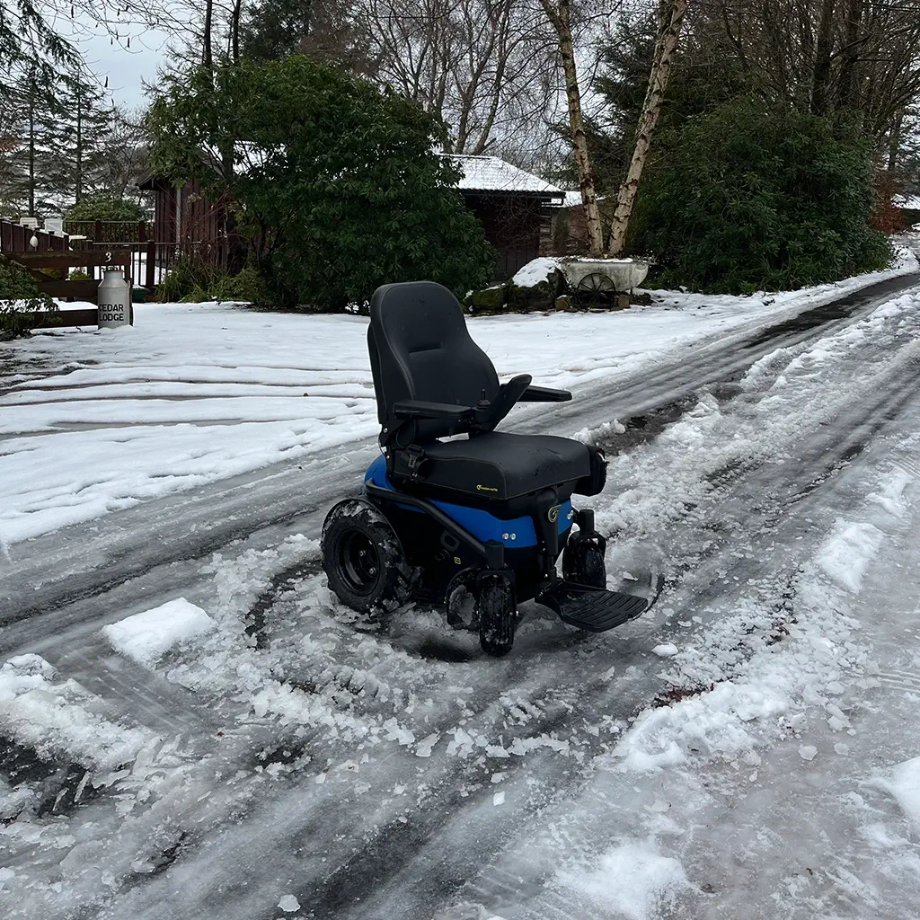 freedom-one-life-powerchair-terrains-ice