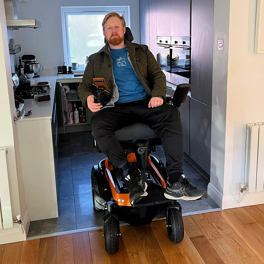 freedom-one-life-powerchair-terrains-indoor